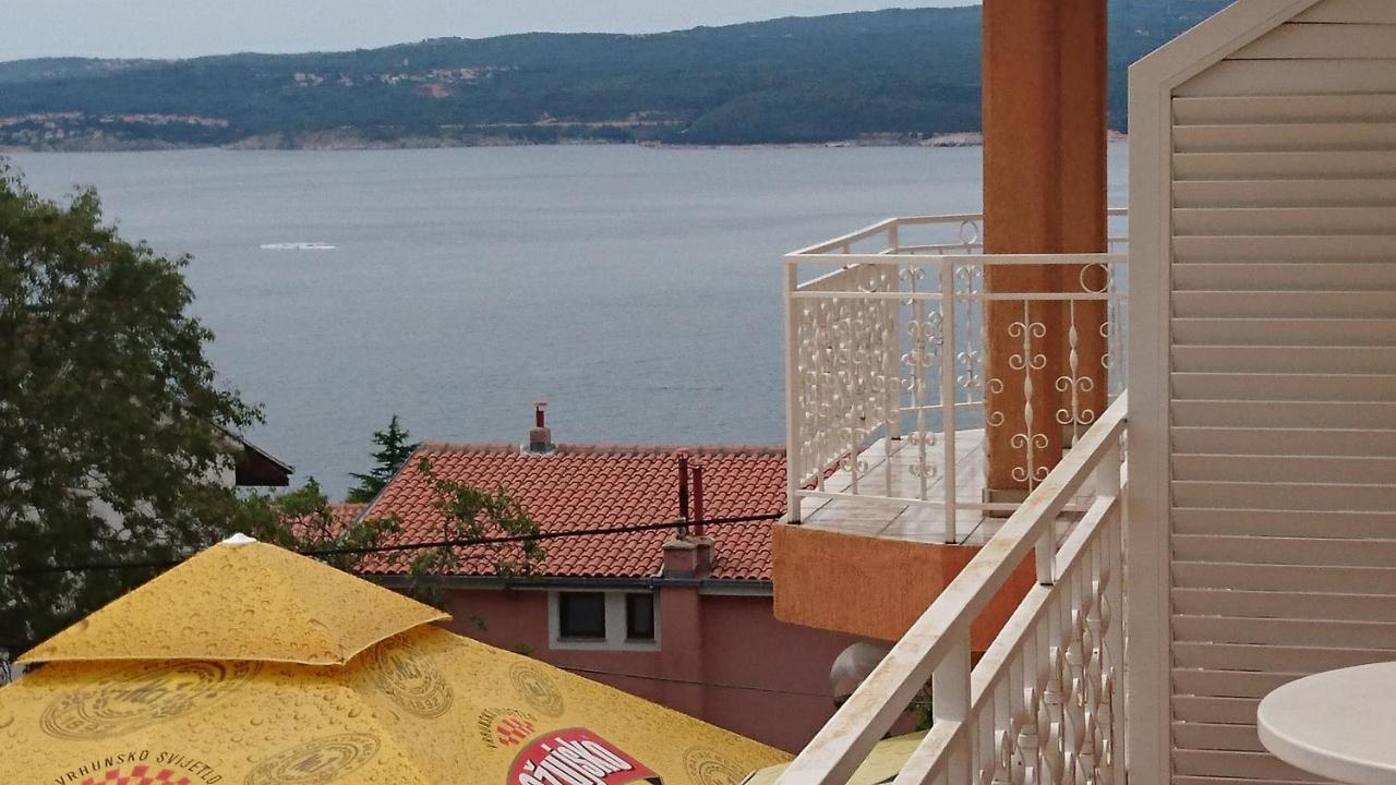 Restoran Sirena Bed & Breakfast Dramalj Exterior photo